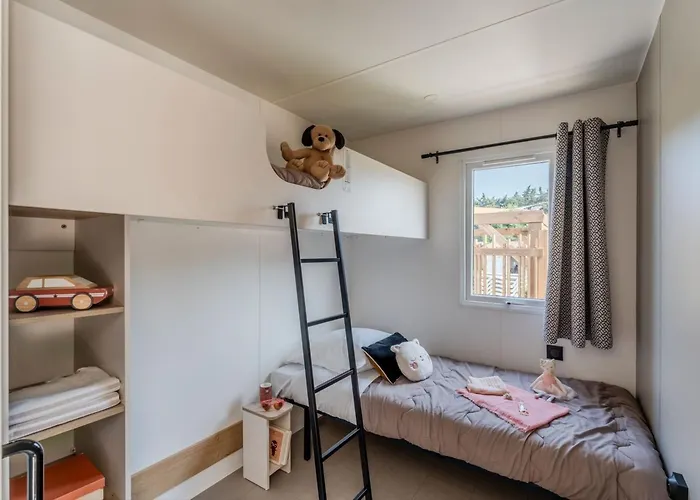 4p 2bdrms Aircon キャンプ場