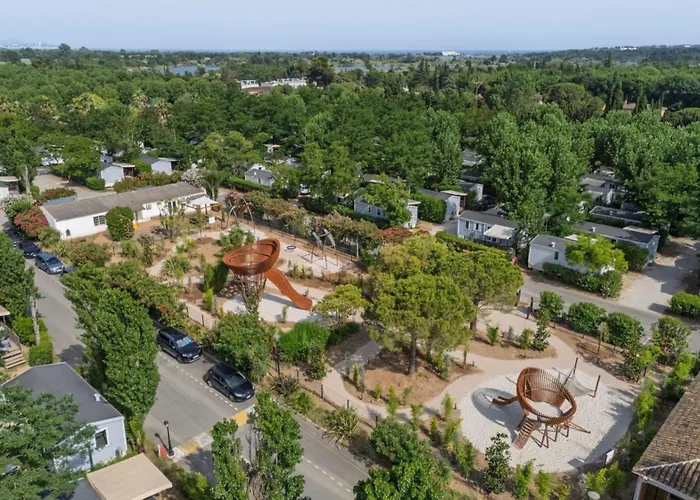 キャンプ場 4p 2bdrms Aircon