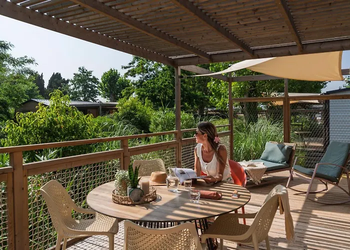 Кемпинг 4p 2bdrms Aircon Сен-Глф