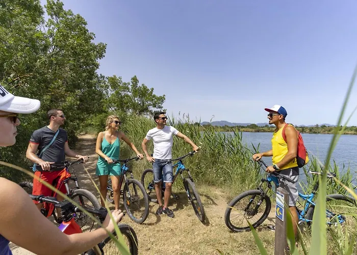 Кемпинг 4p 2bdrms Aircon Сен-Глф